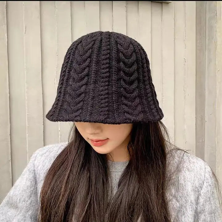 Twist Knit Bucket