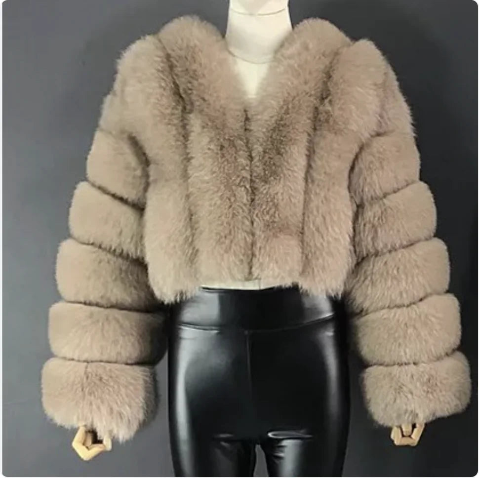 Women’s Winter Cropped Fur Coat