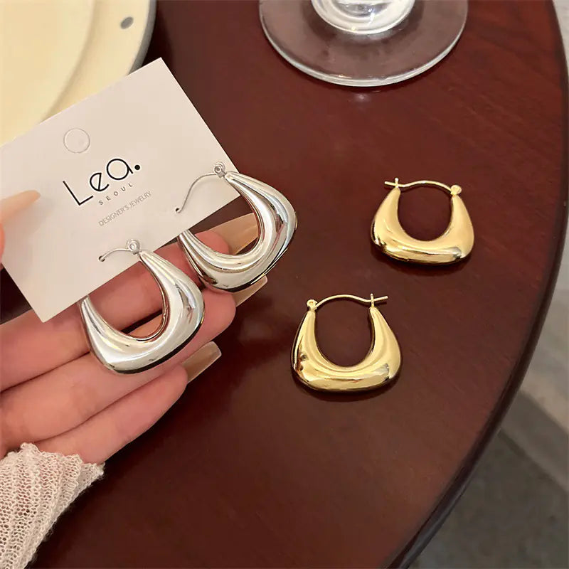 Sculpted Curve Earrings