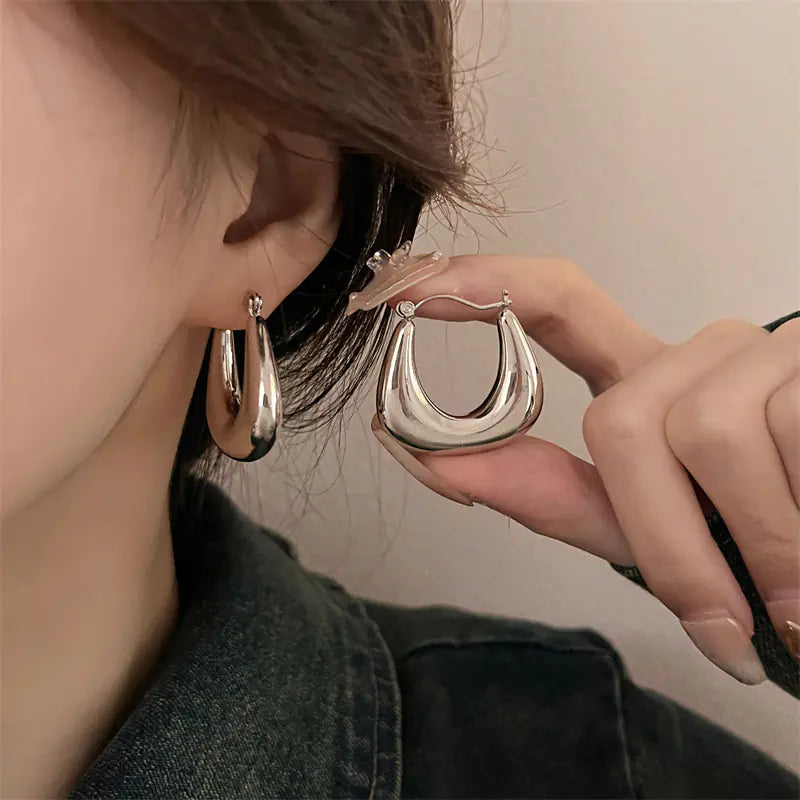 Sculpted Curve Earrings