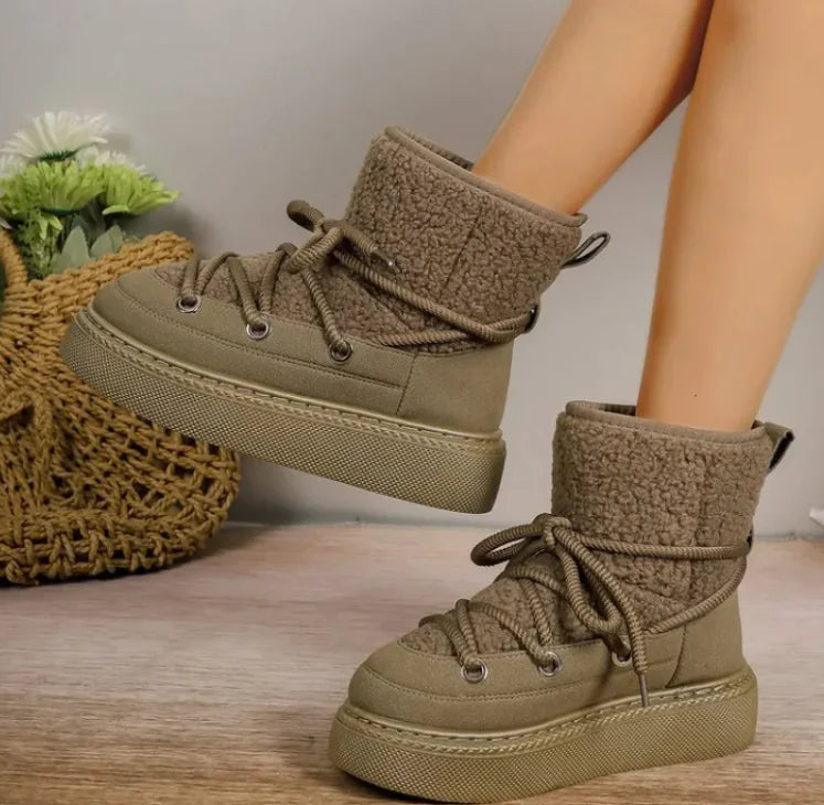 Criss Cross Snow Boots