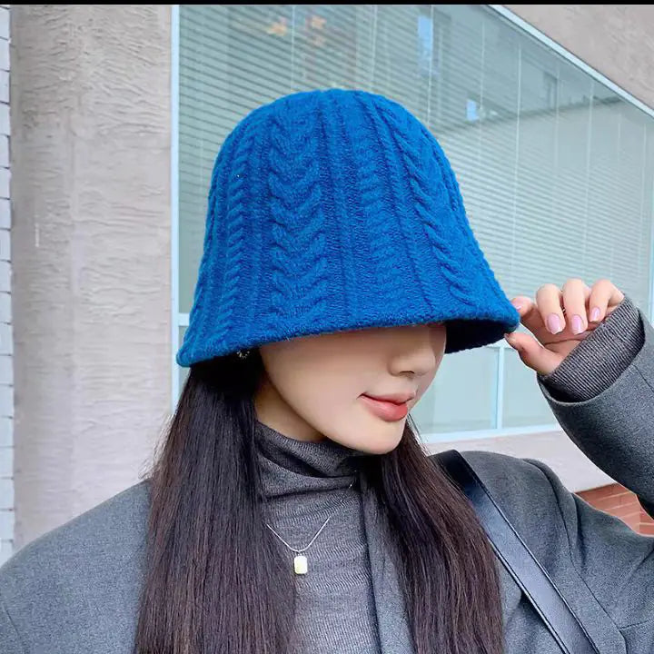 Twist Knit Bucket