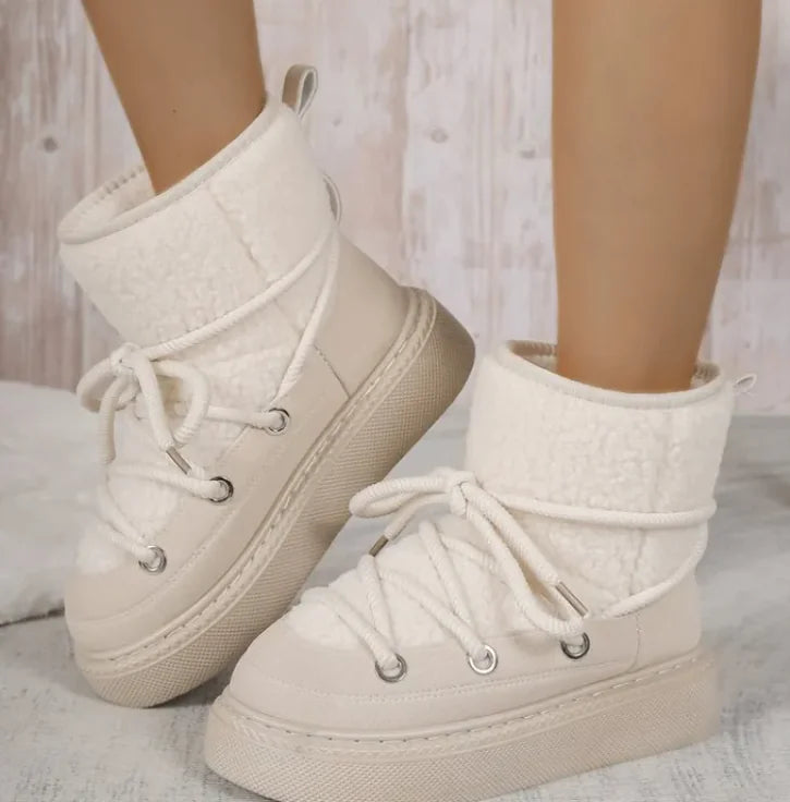 Criss Cross Snow Boots